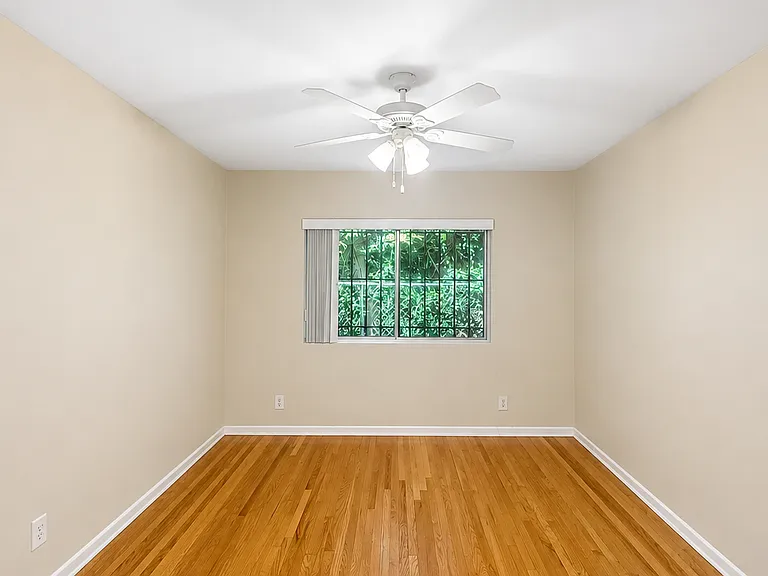 816 N Hayworth Ave #3 — Photo 4