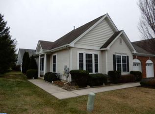 9 Meadowlark Dr, Hamilton, NJ 08690
