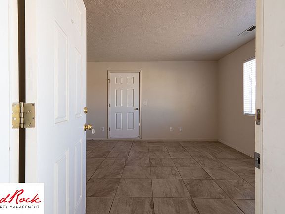 5th image of 620 W Evans Ridge Cir APT 2