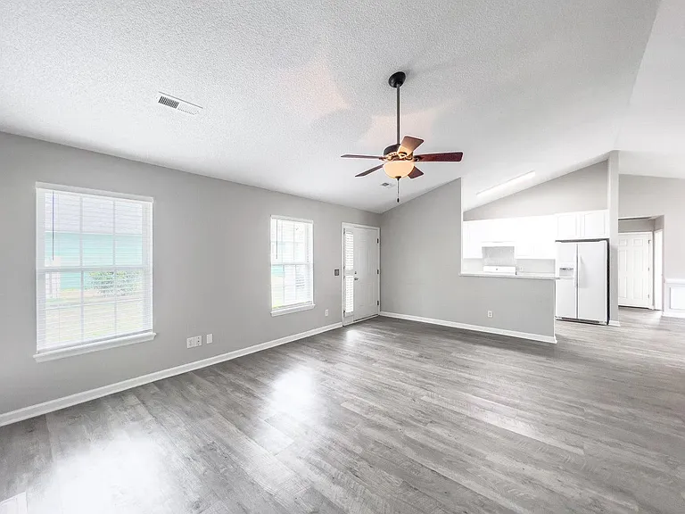 307 Sunburst Way — Photo 2