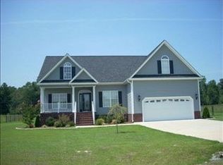 313 Maddux Dr, Pikeville, NC 27863