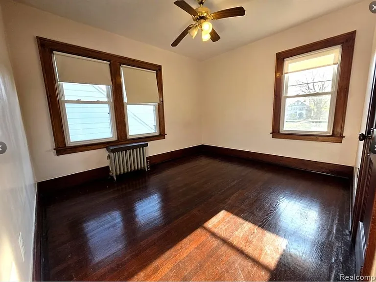 15923 Normandy St — Photo 15