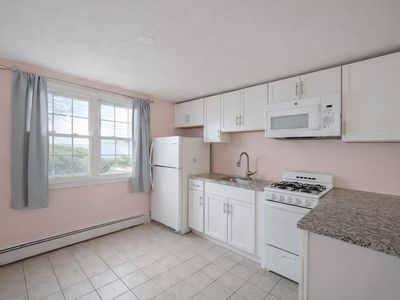 180 Tyngsboro Rd APT 17A, North Chelmsford, MA, 01863