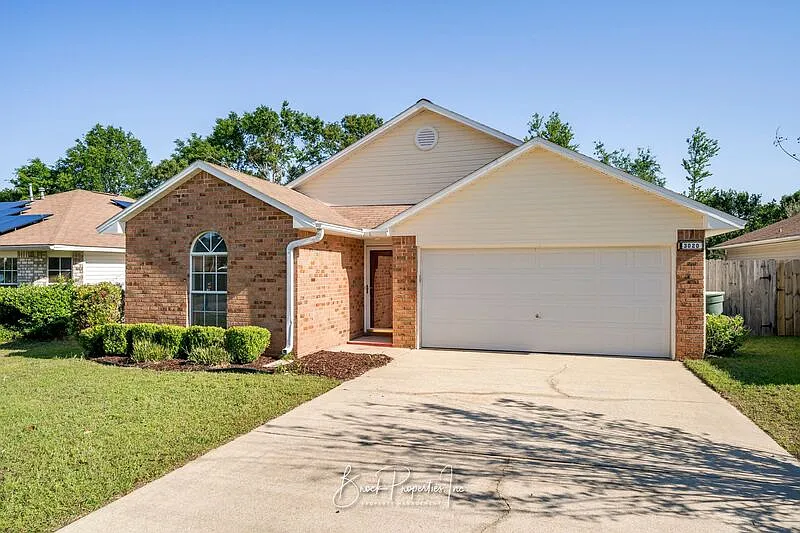 3 bed, 2.0 bath, 1443 sqft, $1,775 — Photo 2