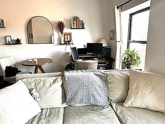 14 Willoughby Avenue, #3