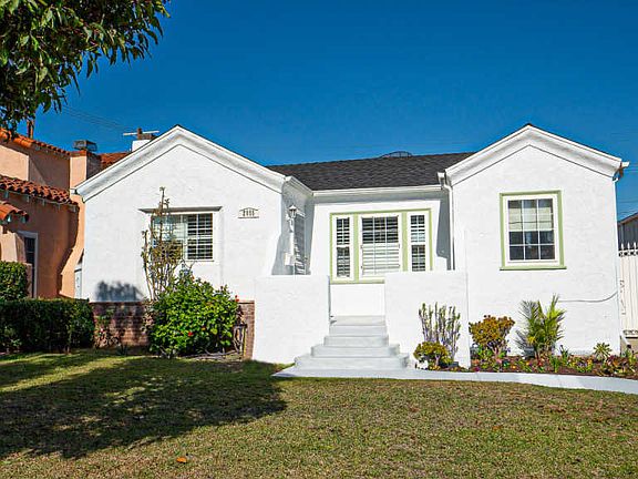 2nd image of 2055 W 84th Pl