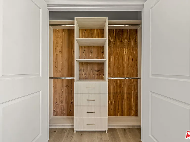 1825 Pandora Ave #Penthouse 402 — Photo 27