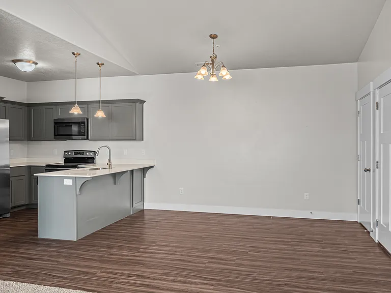 3765 W 1850 N #S304 — Photo 6