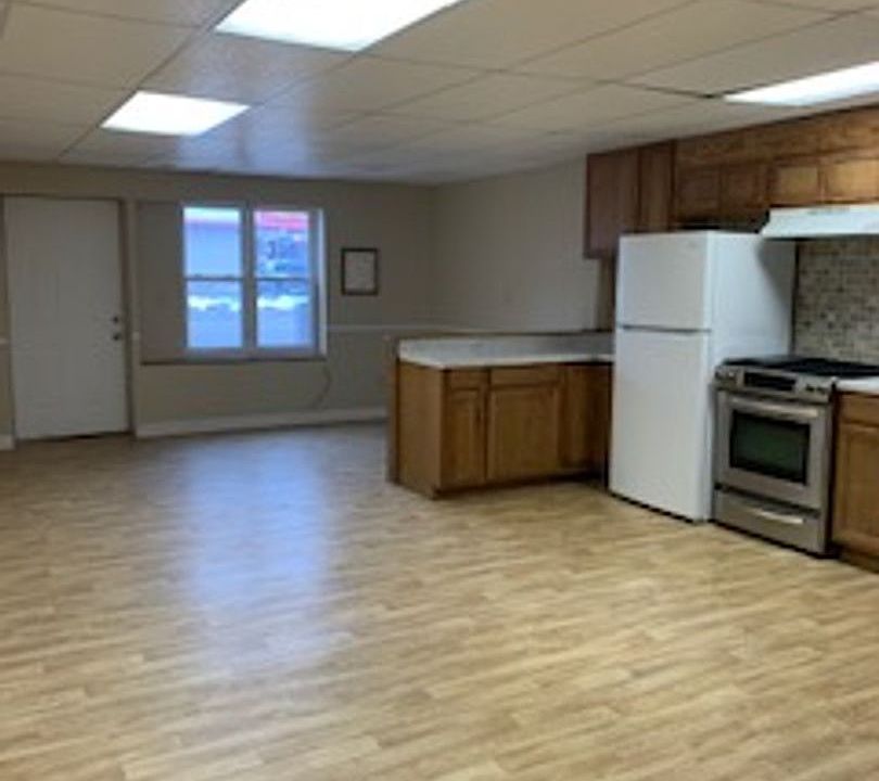1st image of 223 Greene St #2