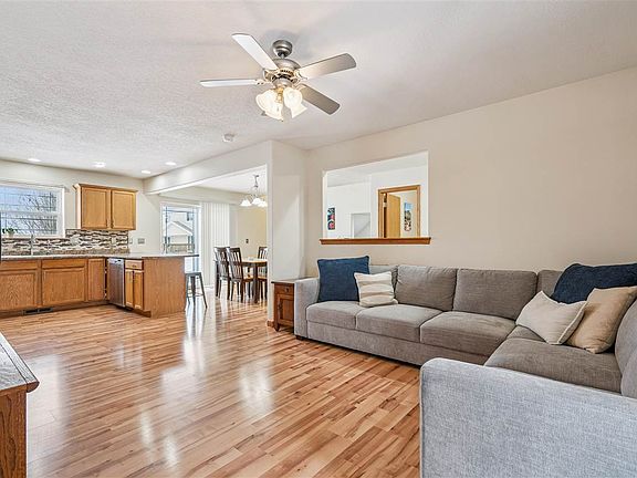 3rd image of 191 Alydar Dr