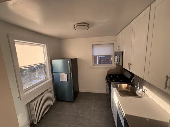 221-04 64th Ave #1A, Oakland Gardens, NY 11364