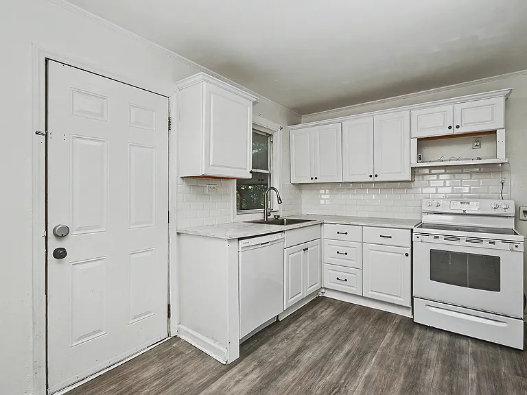 2113 Jennie Linn Dr — Photo 20