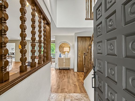 5th image of 3870 Ridgewood Way