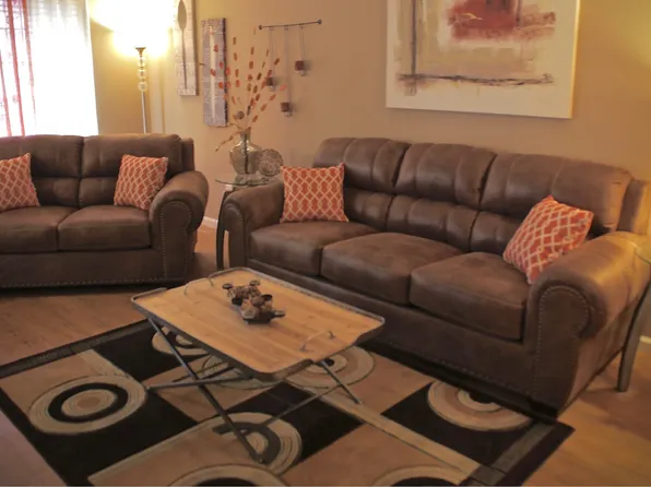 8717 Santa Bella Dr APT F, Hazelwood, MO 63042