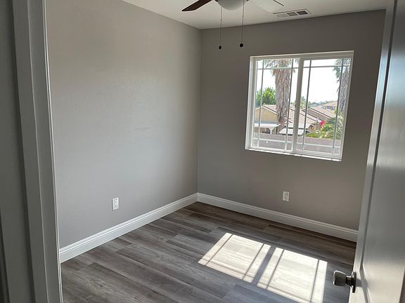 5th image of 9713 Eugenia Ave