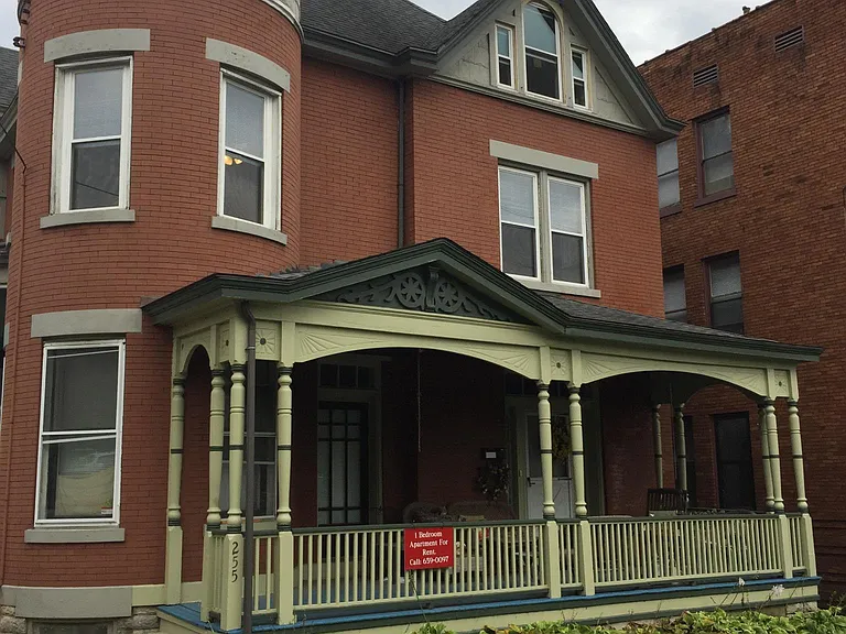 255 Hosea Ave #4 — Photo 1