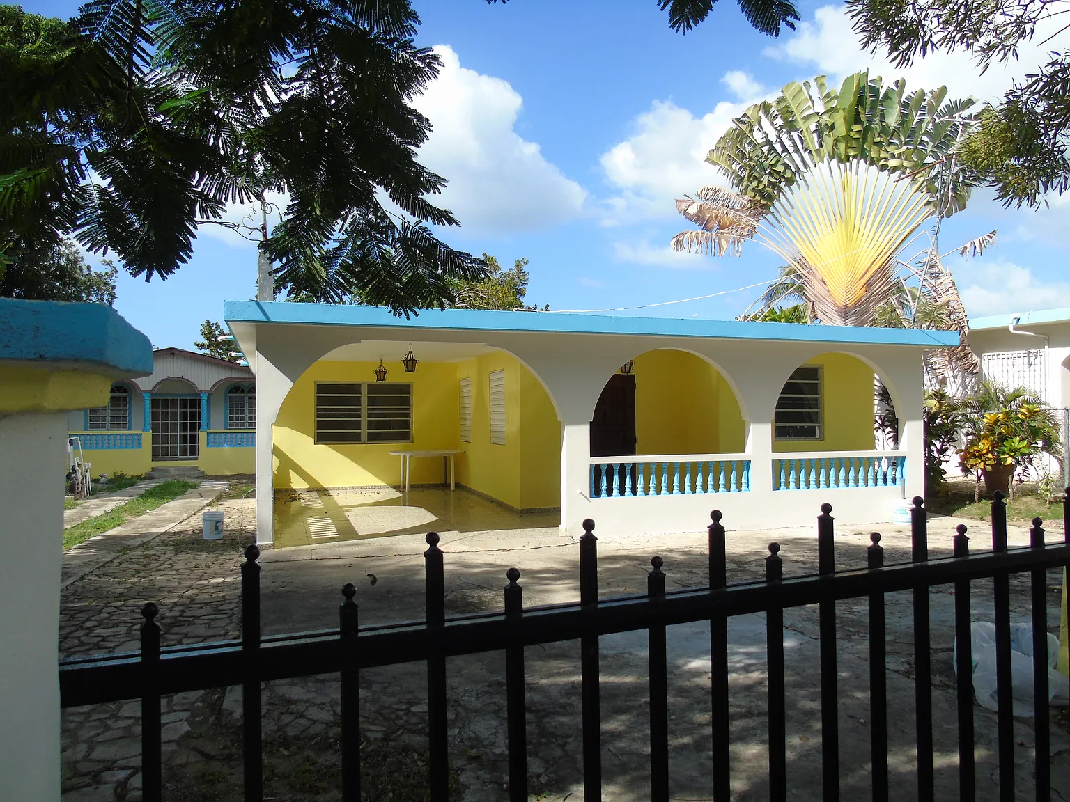 2901 Calle 11 — Photo 1