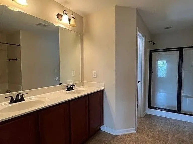 44 Salisbury Ln — Photo 15