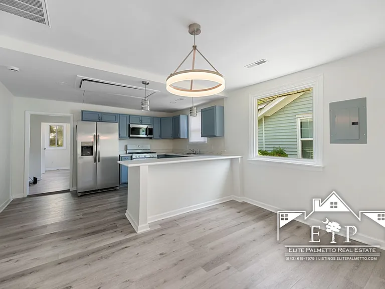 16 Gordon St — Photo 4