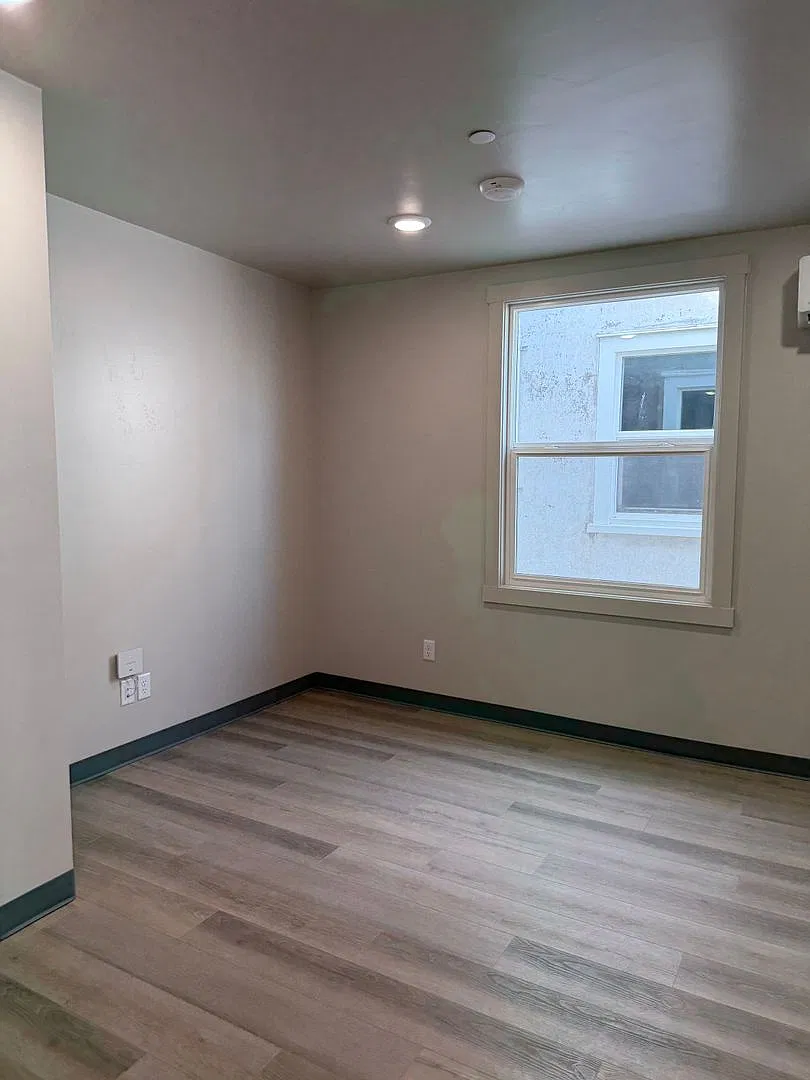 Milmor Apartments — Photo 3
