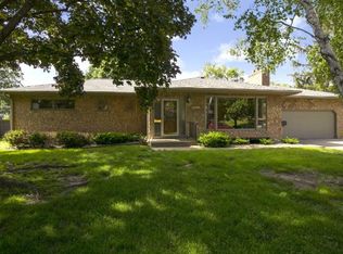 5305 Hollywood Rd, Edina, MN 55436