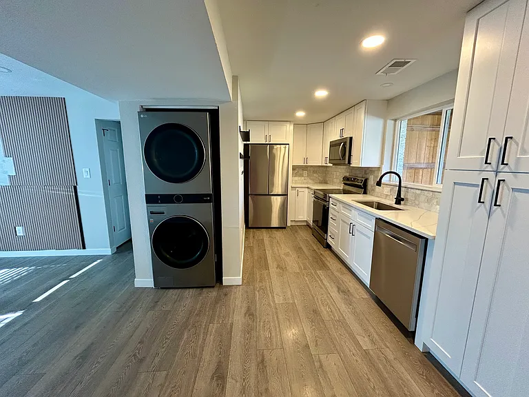 6163 W 76th Ave — Photo 1