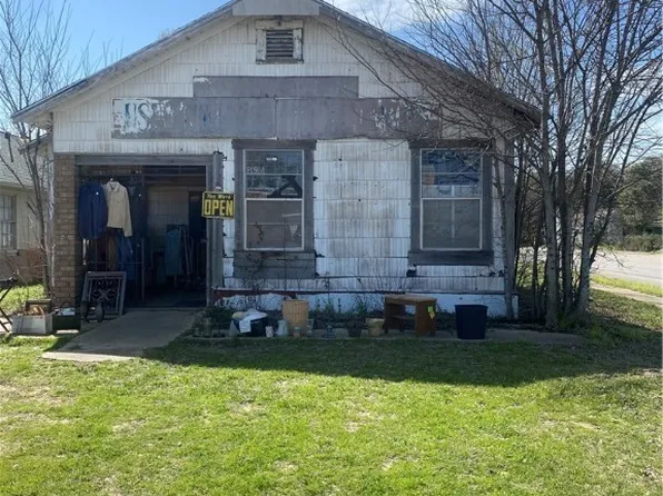 2100 Cavitt Ave, Bryan, TX 77801