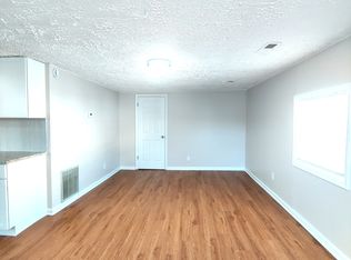 31 E Church St, Sandwich, IL 60548