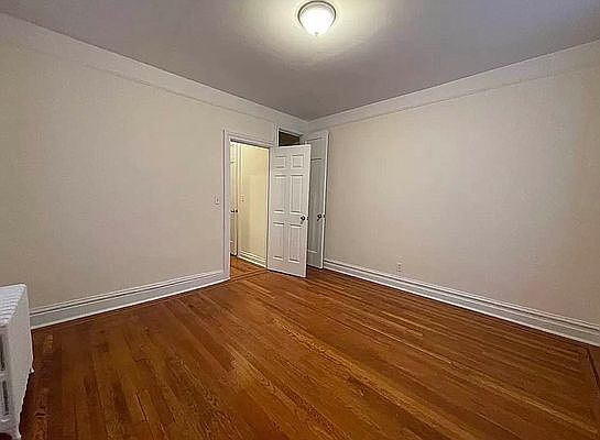 5th image of 8346 118th St APT 1C