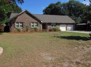 1076 Shoreland Dr, Sumter, SC 29154