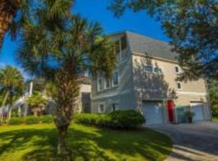 315 Shadow Race Ln, Folly Beach, SC 29439