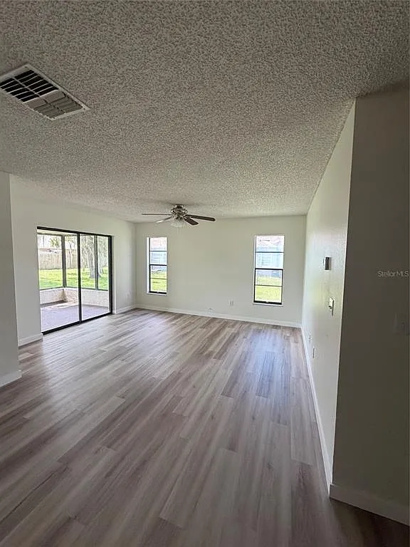 2 bed, 2.0 bath, 1225 sqft, $1,700 — Photo 4
