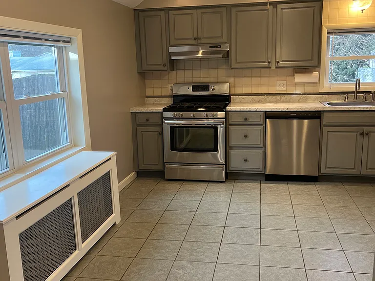 15 Rice St #A — Photo 6
