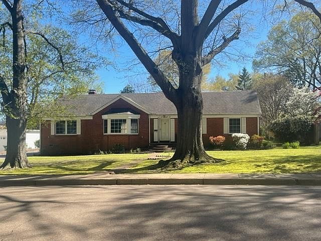1st image of 4939 1st Ave