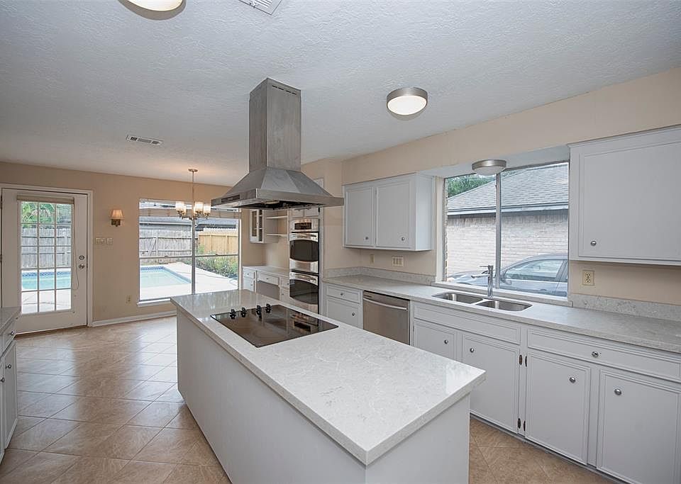 1st image of 16319 Brookvilla Dr