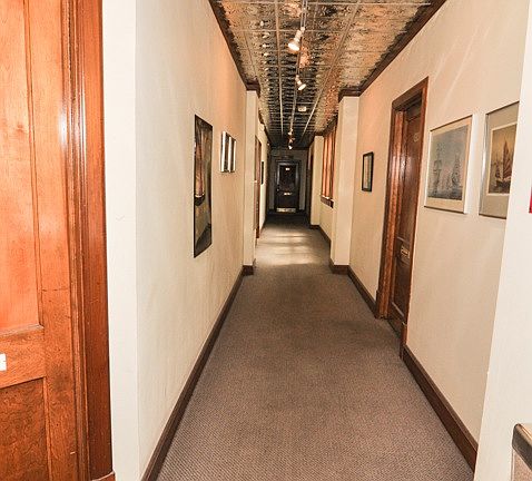 Hallway to apartment