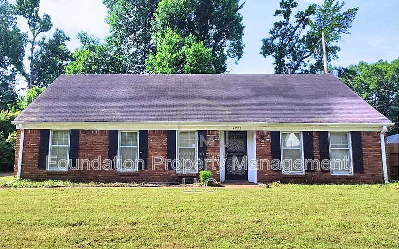 3 bed, 2.0 bath, 1848 sqft, $1,595 — Photo 1