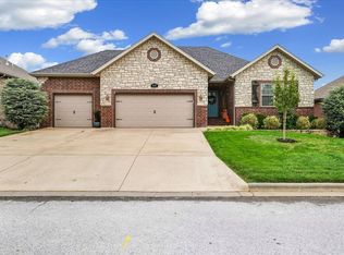 634 N Alexandria St, Nixa, MO 65714