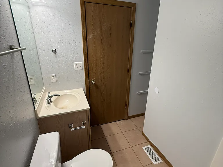 1530 Citadel Dr — Photo 14