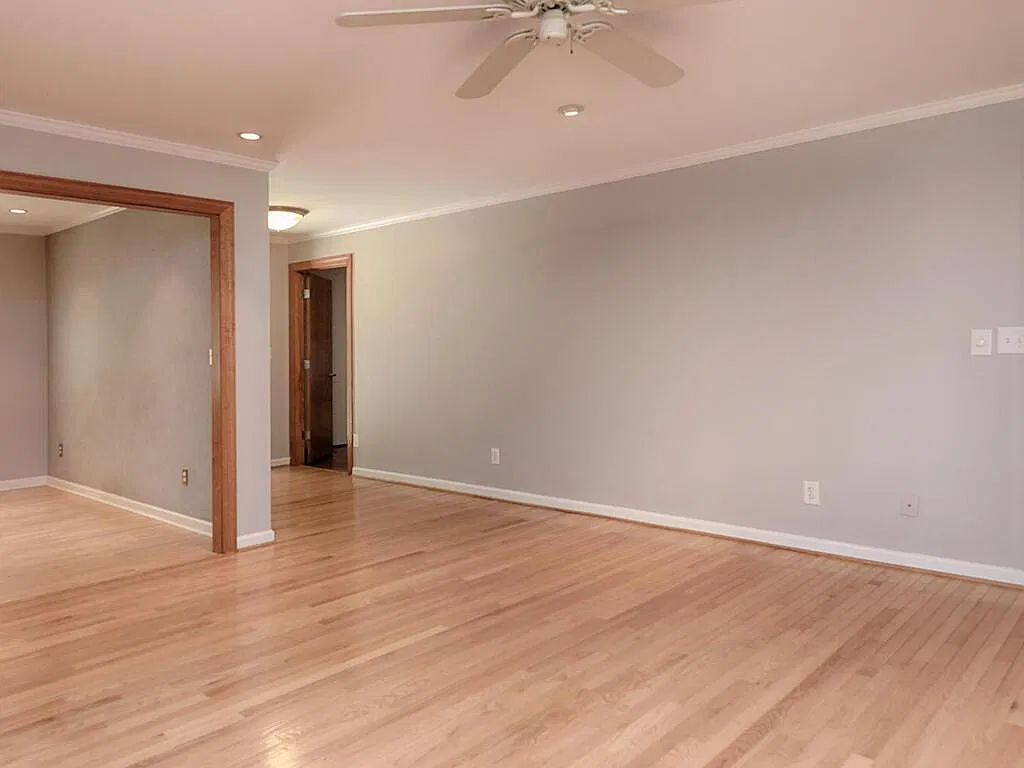 3 bed, 1857 sqft, $2,450 — Photo 3