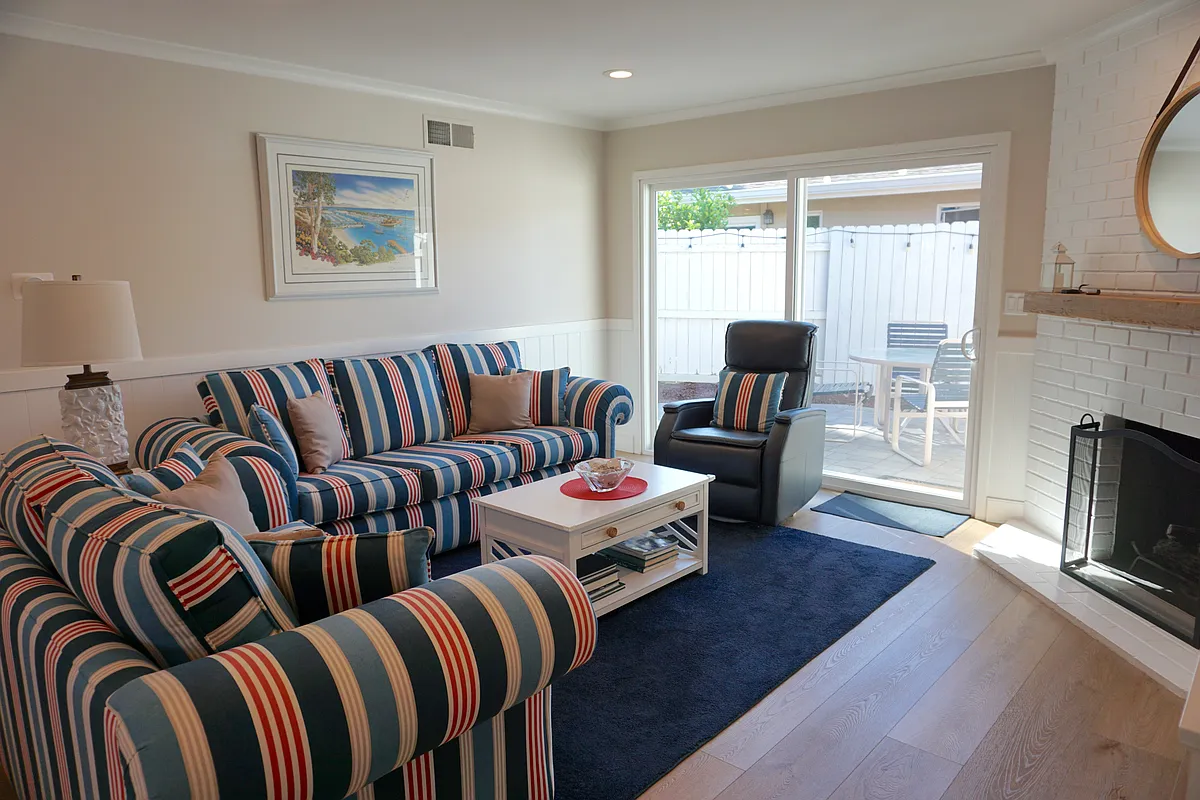 Building Photo - 1741 Tustin Ave #3A