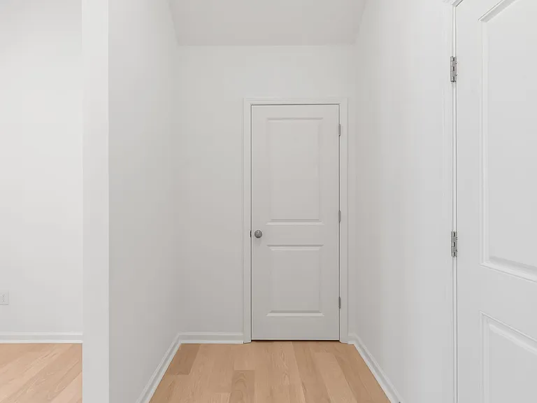 204 Silver Fleet Dr — Photo 18