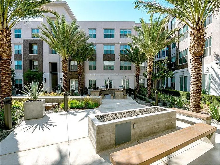 Monterey Station Apartments — Photo 14