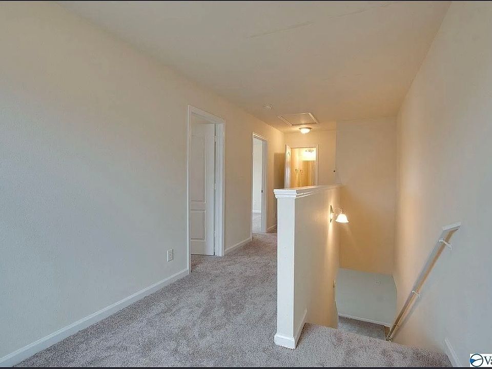 1st image of 110 Cloverbrook Dr