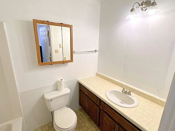 2nd image of 420 Ann St #79