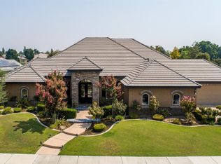 2102 Parkgate St, Bakersfield, CA