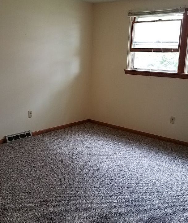 Harding Drive Townshouses Apartment Rentals Erie, PA Zillow