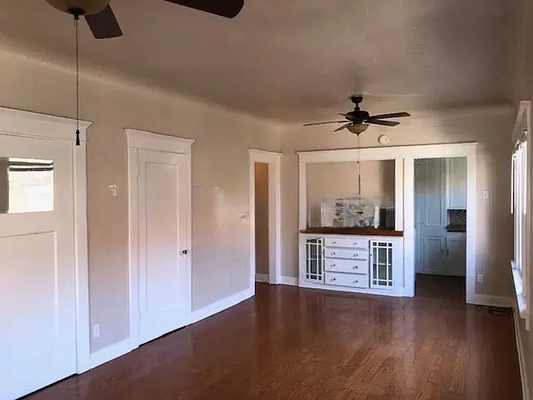1154 E Appleton St #4 — Photo 1