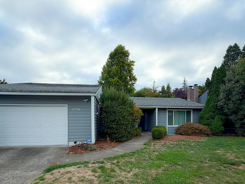 2276 15th Ave NW