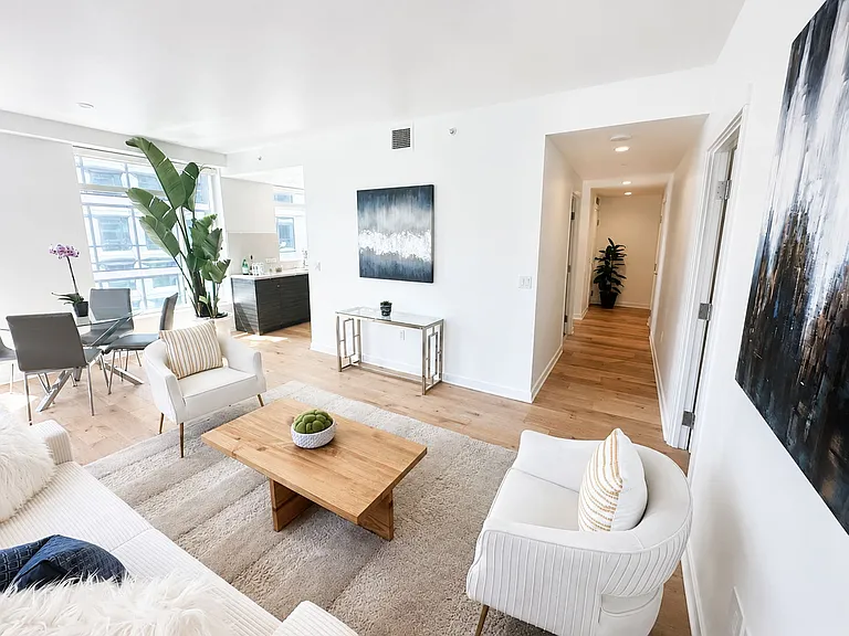 1688 Pine St #1008 — Photo 5
